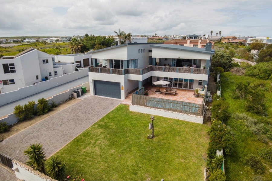 5 Bedroom Property for Sale in Myburgh Park Western Cape